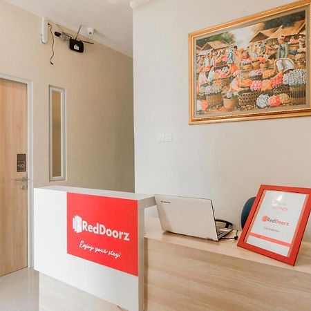 Reddoorz Near Soekarno Hatta Airport Ξενοδοχείο Τάνγκερανγκ Εξωτερικό φωτογραφία