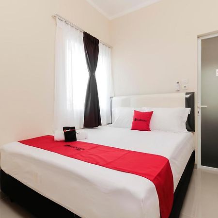 Reddoorz Near Soekarno Hatta Airport Ξενοδοχείο Τάνγκερανγκ Εξωτερικό φωτογραφία