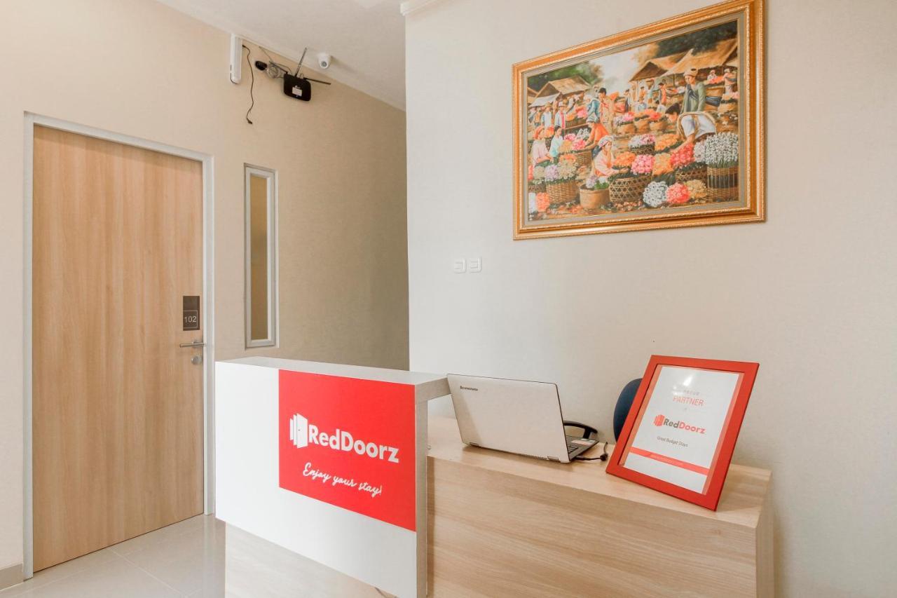 Reddoorz Near Soekarno Hatta Airport Ξενοδοχείο Τάνγκερανγκ Εξωτερικό φωτογραφία